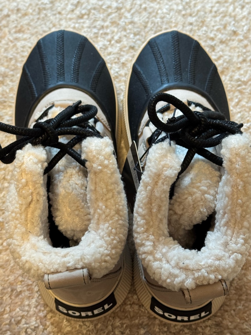 NEW Sorel Out N About IV Chillz Waterproof Boots in Taupe - Picture 8 of 11